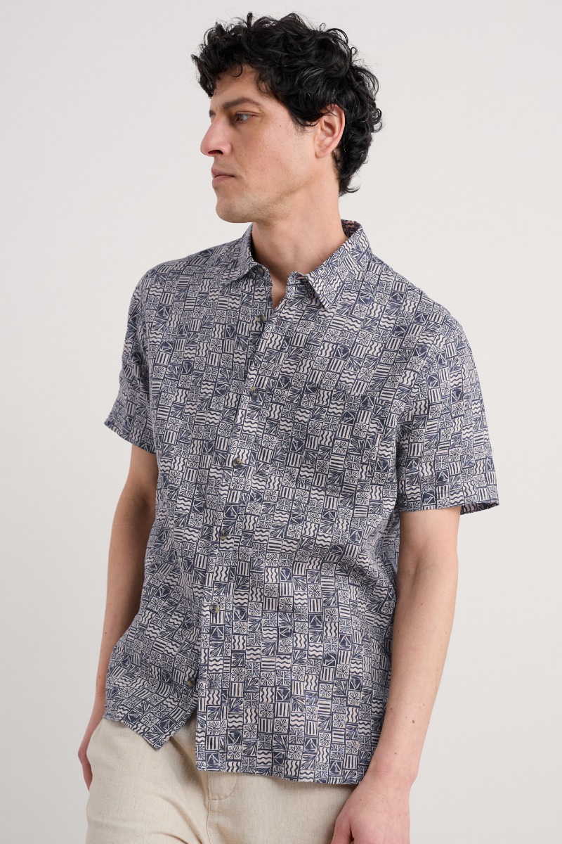 An image of Seasalt  Men's Blue Heron Short Sleeve Shirt 